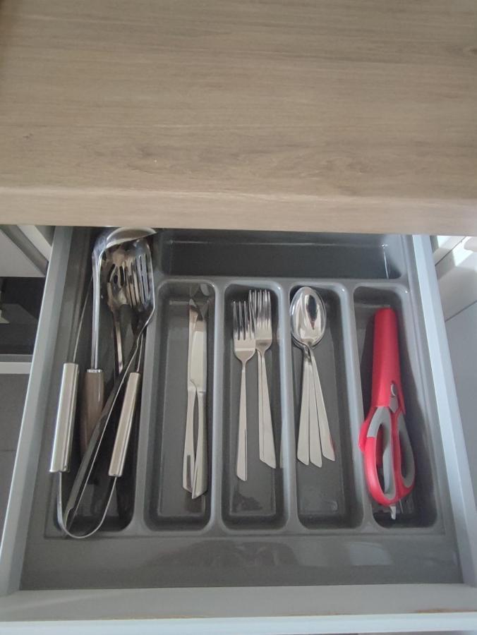 Chic Et Moderne+Wifi+Netflix Apartment Argenteuil Bagian luar foto