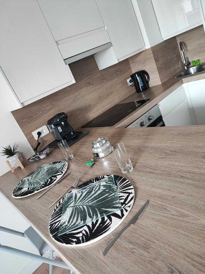 Chic Et Moderne+Wifi+Netflix Apartment Argenteuil Bagian luar foto