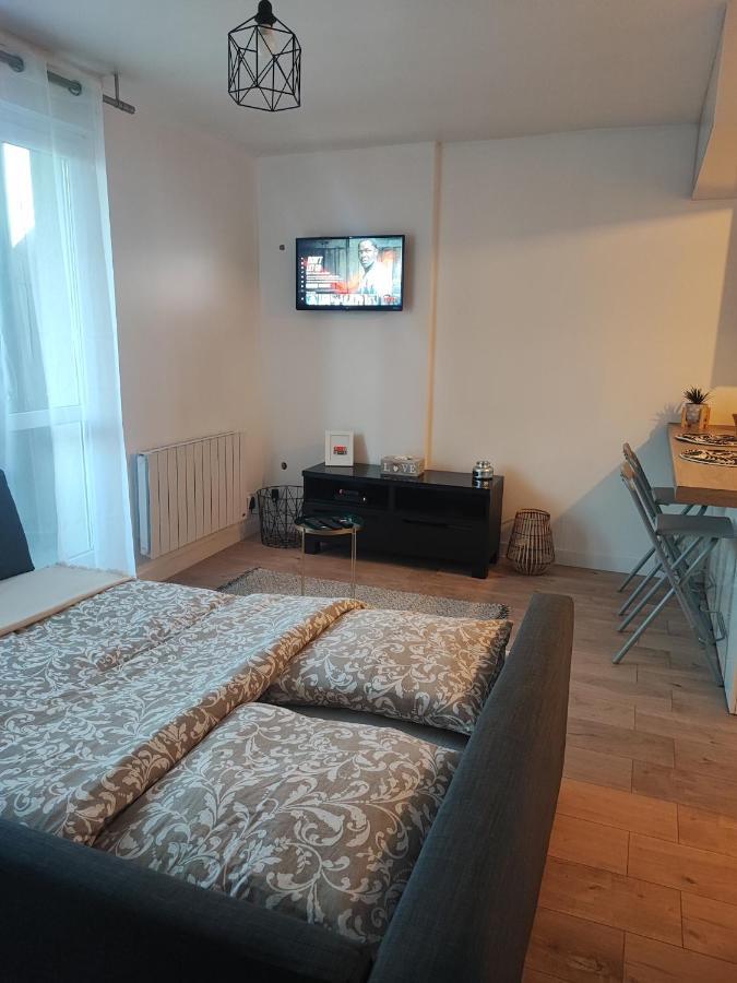 Chic Et Moderne+Wifi+Netflix Apartment Argenteuil Bagian luar foto